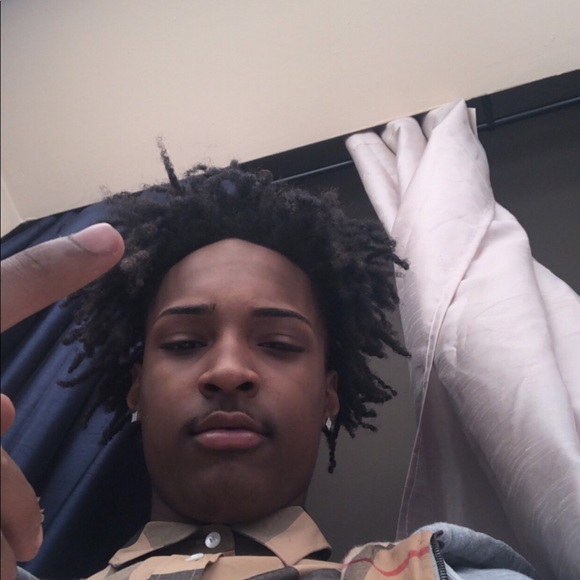 Meet your Posher, Shawn - Picture 1 of 1